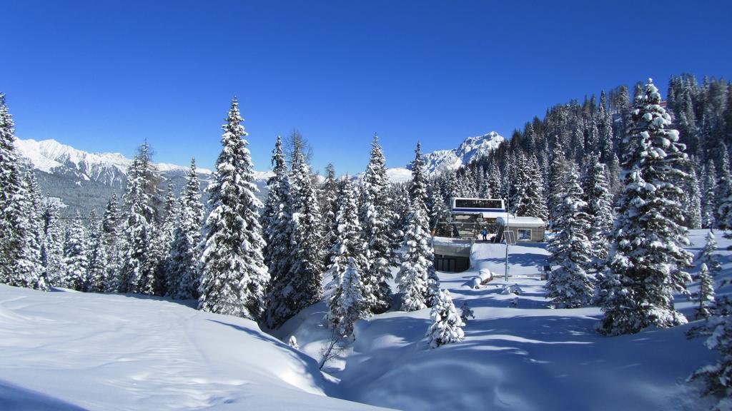 Hotel Wanda Pinzolo Exteriör bild